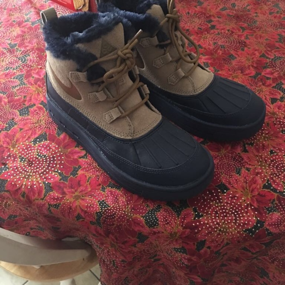 Nike Boots